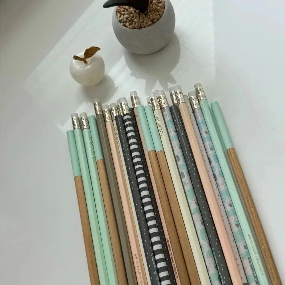 28 Pencils - Picture 5 of 9